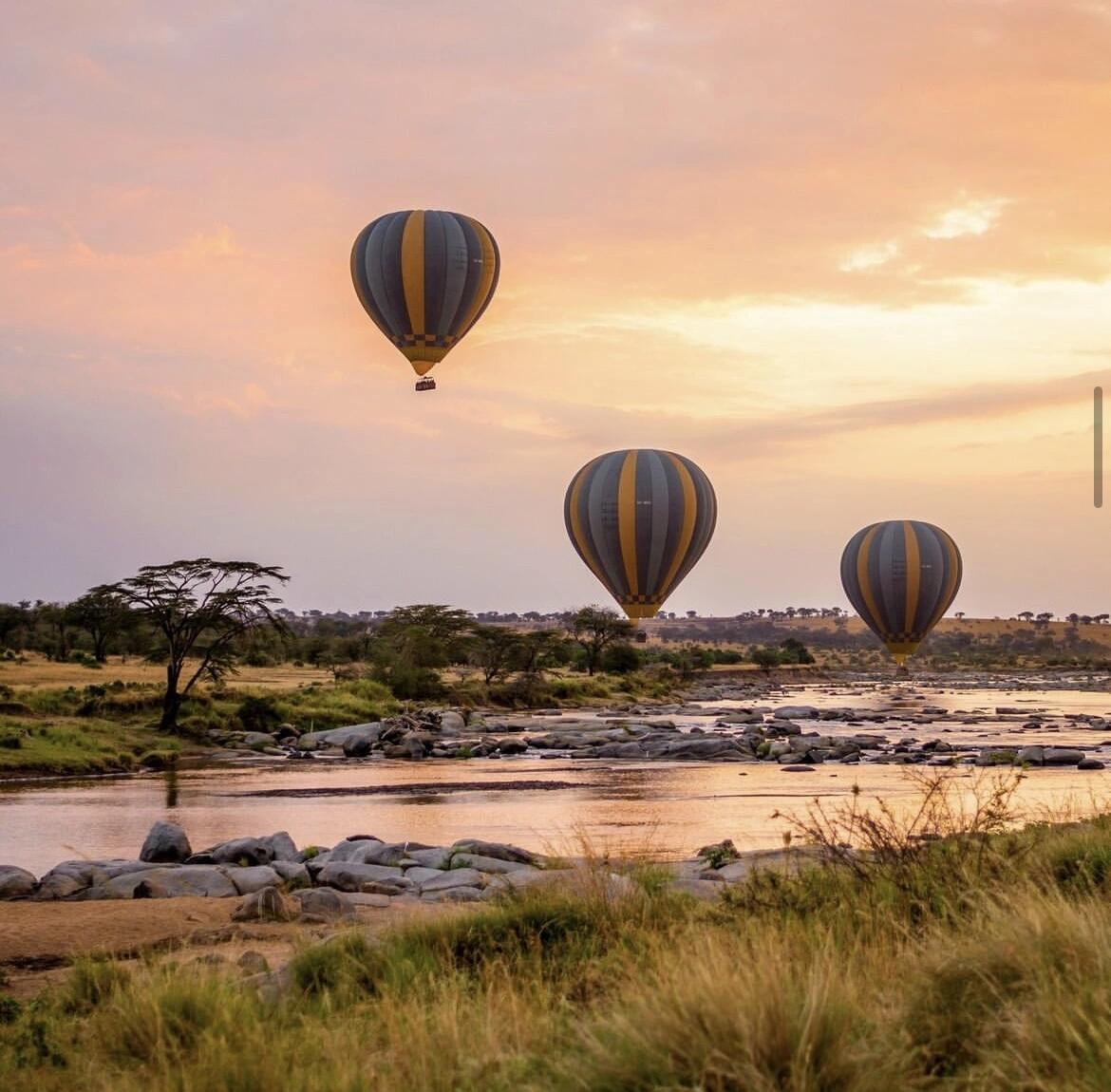 Honeymoon Safari in Arusha, Ngorongoro & Serengeti – Romantic Lodges & Serengeti Balloon Ride