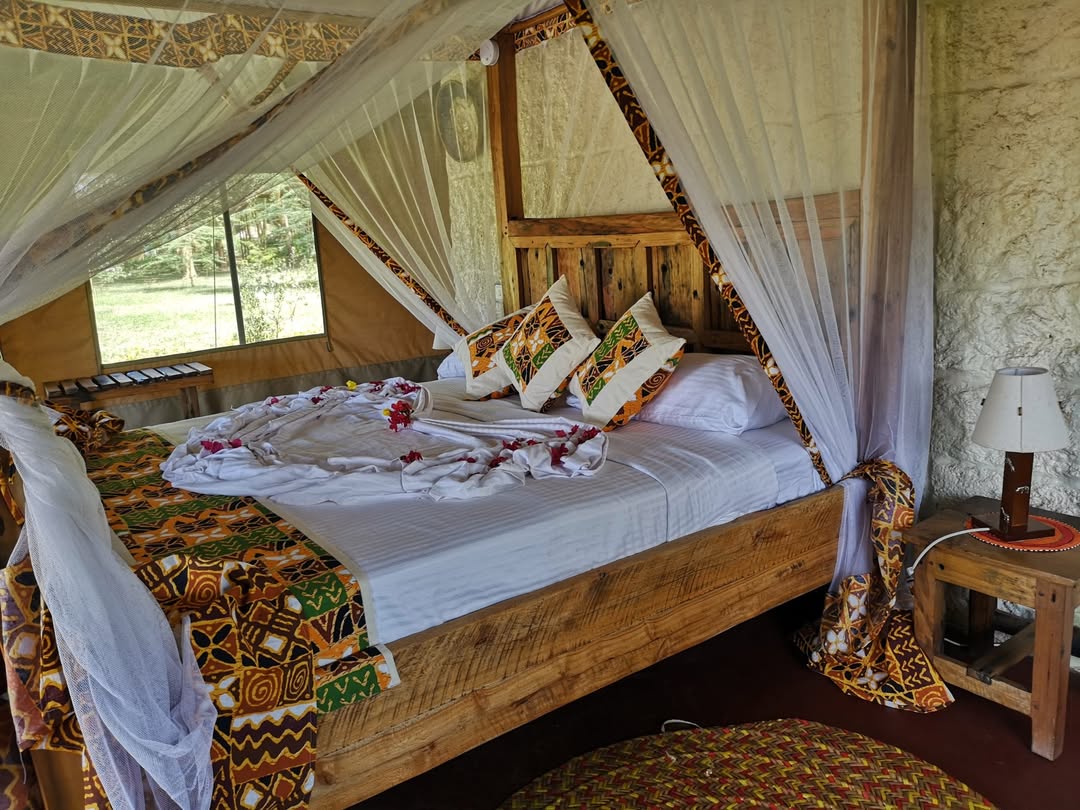 Africa Safari Lake Natron - Gallery Image 2