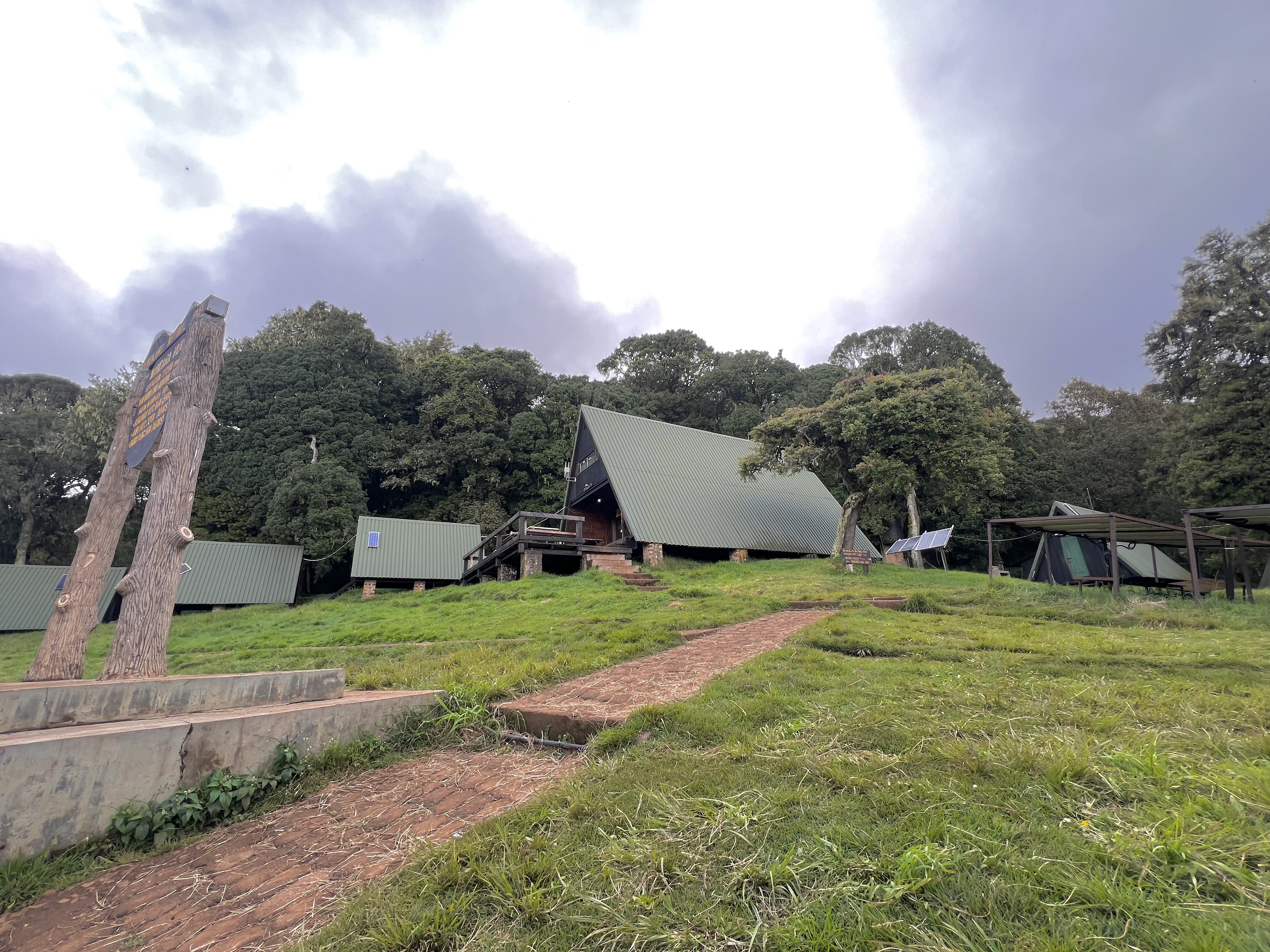Marangu route huts (KINAPA) - Gallery Image 3